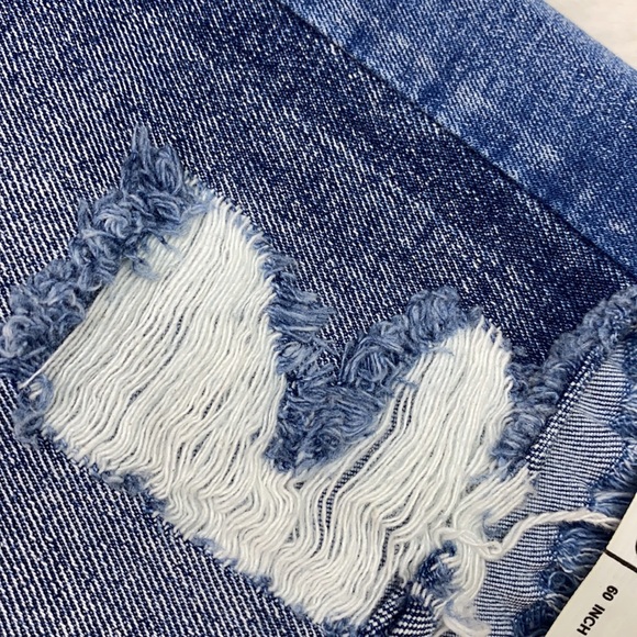 Jean distressed blue stretch shorts - Picture 15 of 16